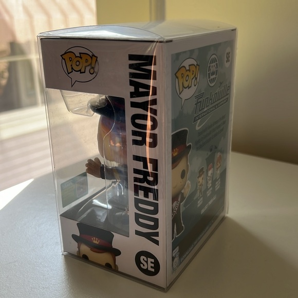 SDCC 2024 Exclusive Funko Bundle - Picture 4 of 7